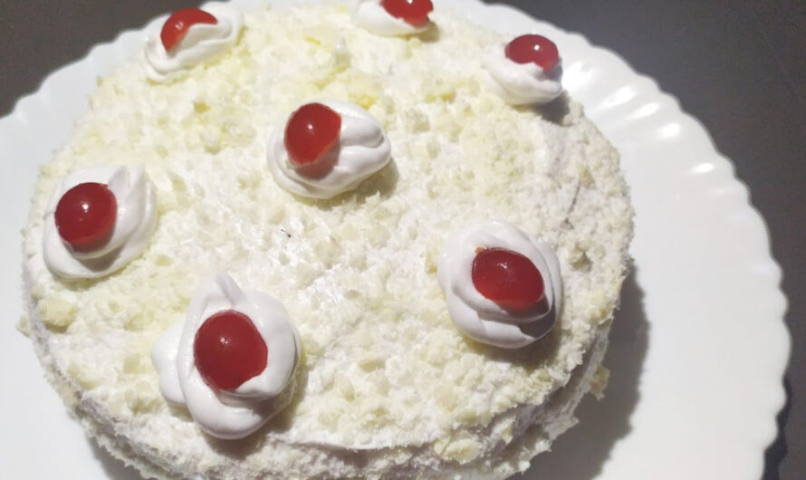 വെറും നൂറ് രൂപ ചിലവിൽ വൈറ്റ് ഫോറെസ്റ് കേക്ക്. ബേക്കിങ് ടൂൾസ് ഒന്നും വേണ്ടാതെ.