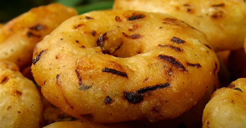ഉഴുന്നുവടയല്ല കേട്ടോ ഇതാണ് കിടിലൻ ഐറ്റം