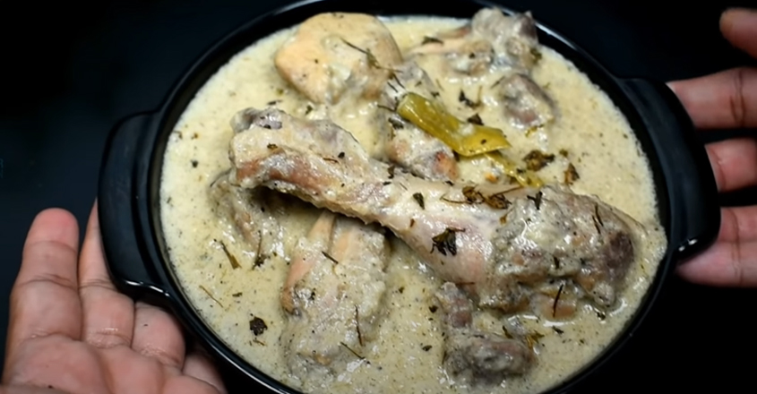 ഷാഹി ചിക്കനാണ് ഇപ്പോഴത്തെ വേറെയ്റ്റി ഐറ്റം