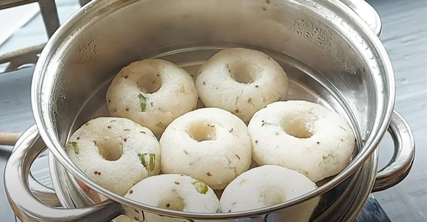 ഗോതമ്പ് മാവോ മൈദയോ ഇല്ലാതെ ആവിയിൽ വേവിച്ചെടുക്കുന്ന കിടിലൻ പലഹാരം