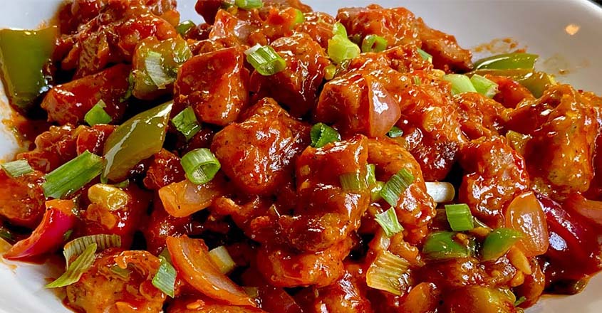 വെറൈറ്റി ചിക്കൻ ചില്ലി ഫ്രൈ ഉണ്ടാക്കാം.. വളരെ എളുപ്പത്തിൽ..